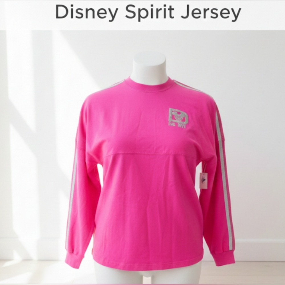 🏰Authentic Disney Bright Pink Long Sleeve Tee Spirit Jersey W/Glittery Logo 🏰 - Picture 2 of 8
